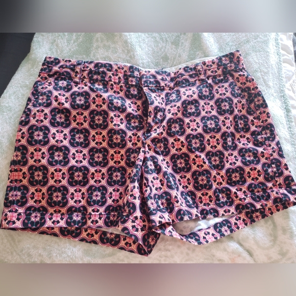 Crown and Ivy shorts - Picture 4 of 5